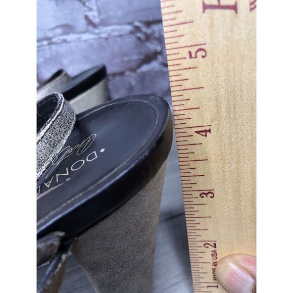 Donald J. Pliner Peggy Gray Shimmer Leather T- Strap Heels Sandals Women Sz 11M - Picture 11 of 16